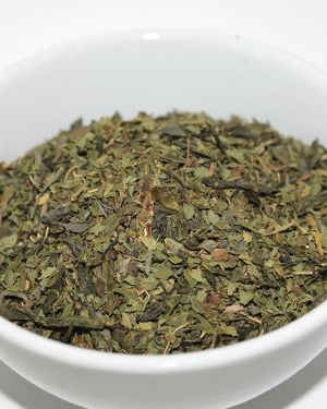 Grüner marokkanischer Tee mit Nana-Minze